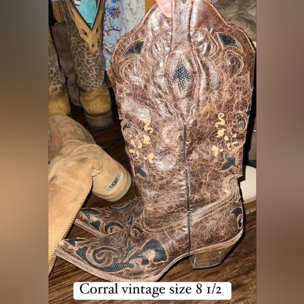 Genuine lizard Corral cowgirl boots